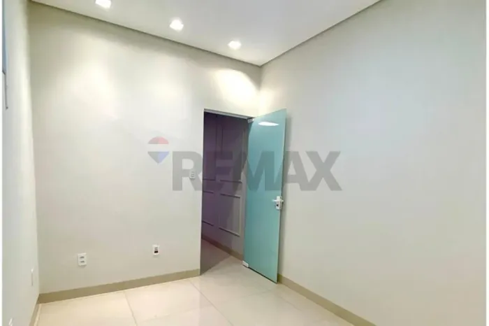 Sala Comercial Moderna em Vila Alemã