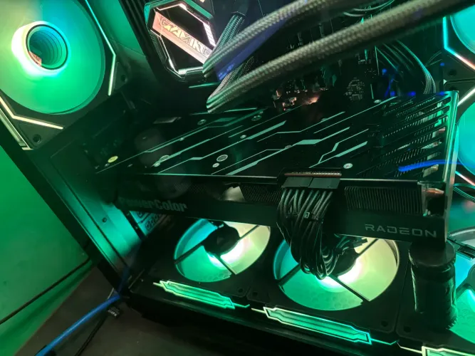 Rx6800 fighter