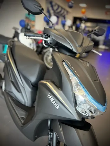 Fluo Hybrid Connected 125 2026/2027