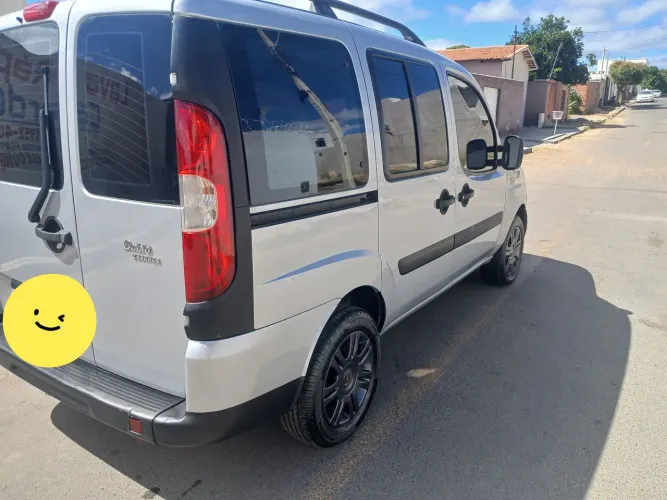 Fiat Doblo Essence 1.8 Flex 16V 5P 2013