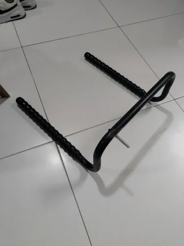 Suporte parede 2 bicicletas