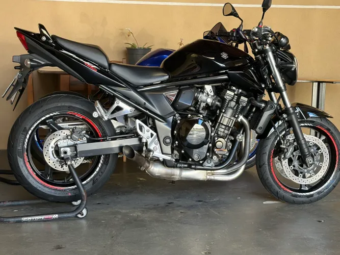 Suzuki Bandit 1250 ano 2013