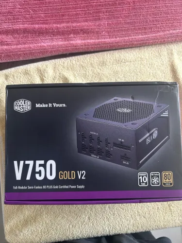 Fonte Cooler Master v750