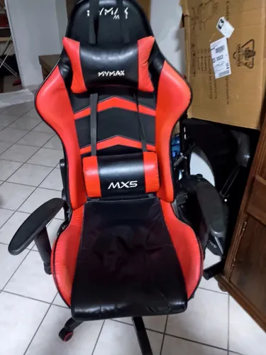 Cadeira Gamer Preta e Vermelha