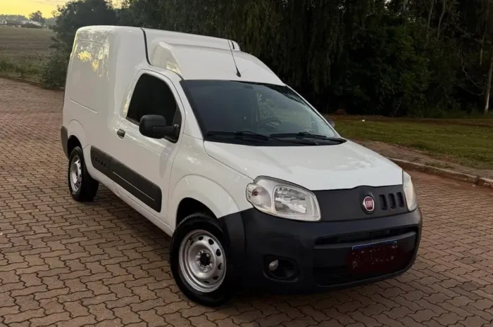 Fiat Fiorino Furgão Work. Hard 1.4 Flex 8V 2P 2018