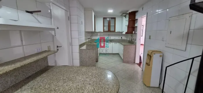 Recreio dos Bandeirantes | Cobertura 3 quartos, sendo 3 suites