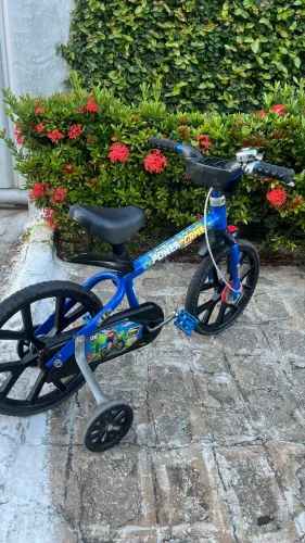 Bicicleta bandeirantes aro 14