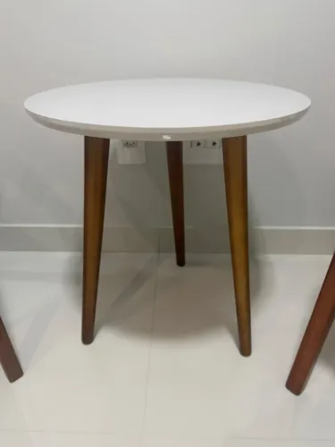 Cadeiras recepção + Mesa recepção