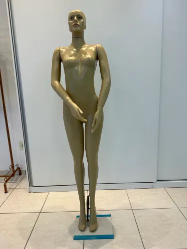 Vendo manequins para loja 150,00 cada