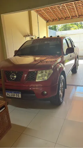 Nissan Frontier Se/se Strik CD 4X2 2.5 TB Dies. 2011