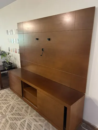 Rack com painel para sala