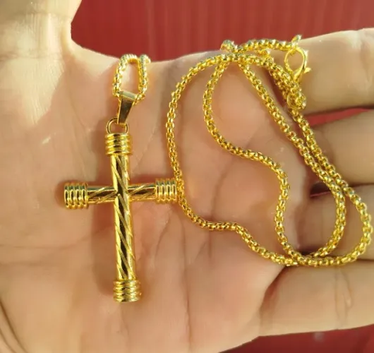 Colar de Cruz em Moeda Antiga, Disponível os Dois Modelos