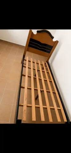 Cama s/ colchão