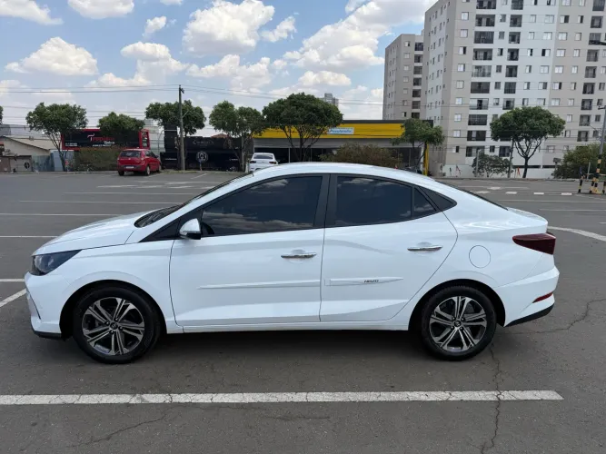 Hyundai HB20S Platinum 1.0 TB Flex 12V AUT 2024