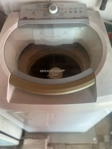 Vendo máquina de levar com todas funcooes funcionando ,BRASTREMP 11kl