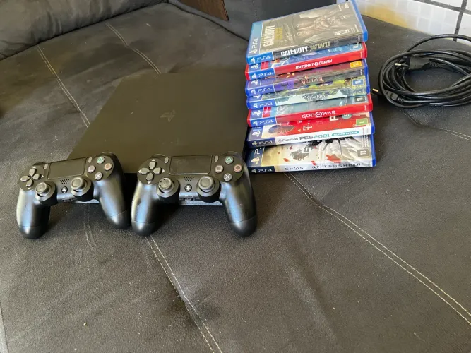 Vendo PS 4 Slim usado + 7 jogos