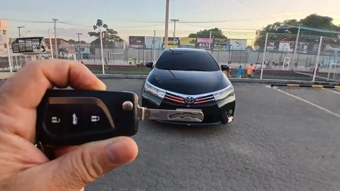 Toyota Corolla GLI 1.8 Flex 16V Aut. 2016