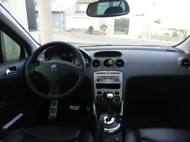 Peugeot 408 Sedan Feline 2.0 Flex 16V 4P Aut. 2012
