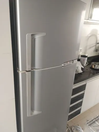 Geladeira com defeito