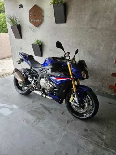 BMW S1000R 2021 - ESTADO DE ZERA - Baixo KM - Particular