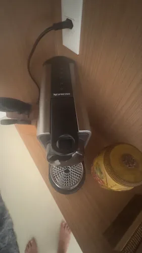 Cafeteira Nespresso Citiz Platinum Titânio 110V - Apenas 2 Meses de Uso - Na Garantia