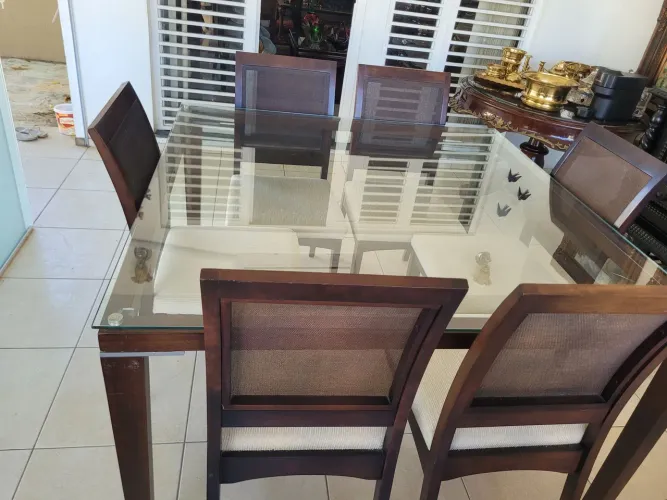 Mesa quadrada de jantar,tampo de vidro