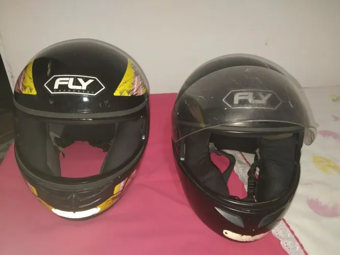 Vendo oa dois Capacete 