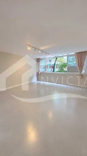 Apartamento : Padrão / Residencial / Copacabana