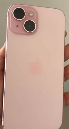 Vende- se iPhone 15 Rosa
