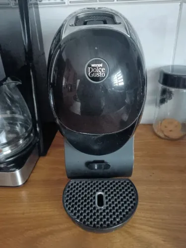 Maquina de café Dulce Gusto Nescafé+ cápsulas 