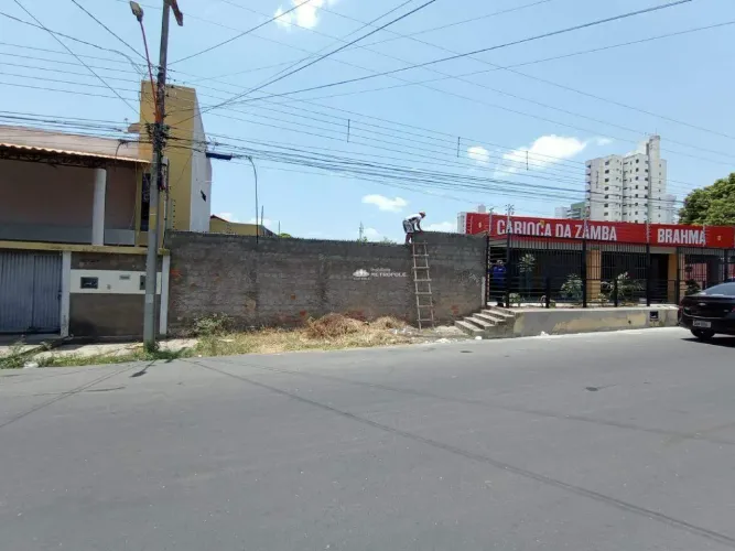 AV. CEL. COSTA ARAÚJO - BAIRRO: FÁTIMA