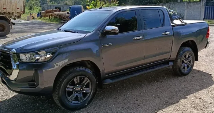 Toyota Hilux CD SR 4X4 2.8 TDI Diesel Aut. 2025
