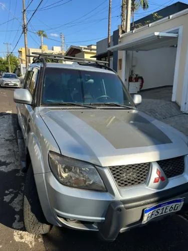 Mitsubishi Pajero TR4 2.0/ 2.0 Flex 16V 4X4 Aut. 2015