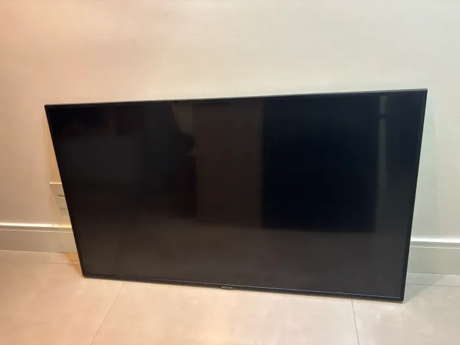 TV Smart Samsung 55? retirada de peças