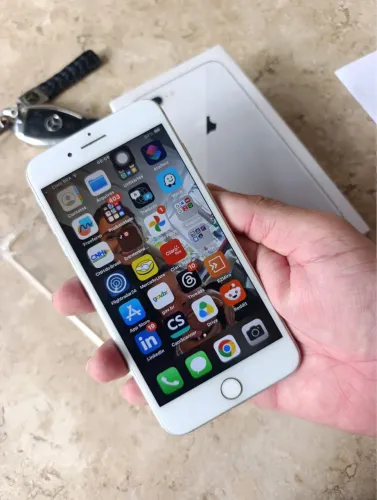 IPHONE 8 PLUS 64GB COM CAIXA ÚNICO DONO