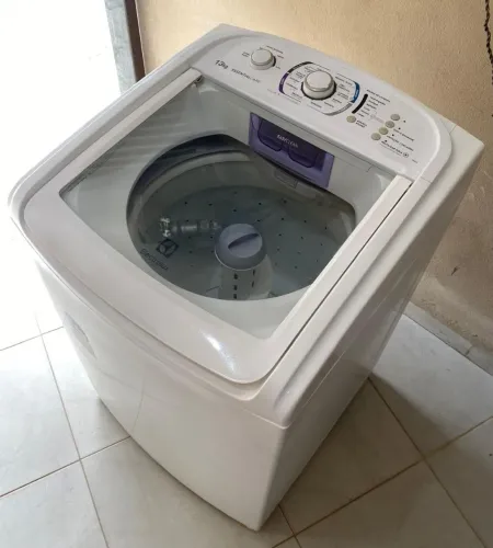 Máquina de lavar Roupa Eletrolux 13KG Turbo Bem Conservada FAÇO ENTREGA