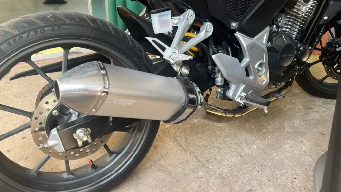 Escapamento dore retro Cb Twister 300f