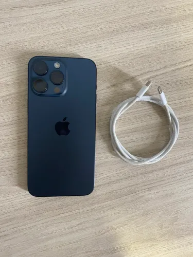 Pra vender hj!!! iPhone 15 pro Max 256GB novinho?
