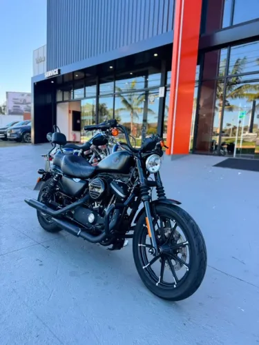 Sportster Iron 883