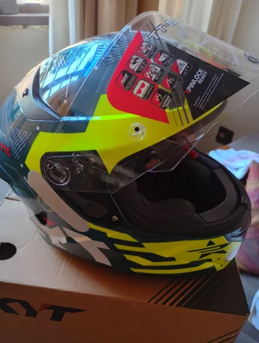 capacete italiano kyt tt course fuselage amarelo 59/60