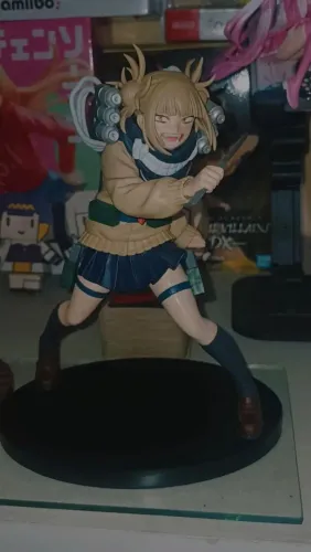 Action figure himiko toga original com caixa