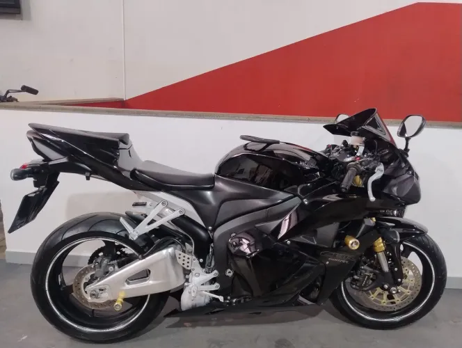 Cbr 600rr - 2012 - Linda moto 
