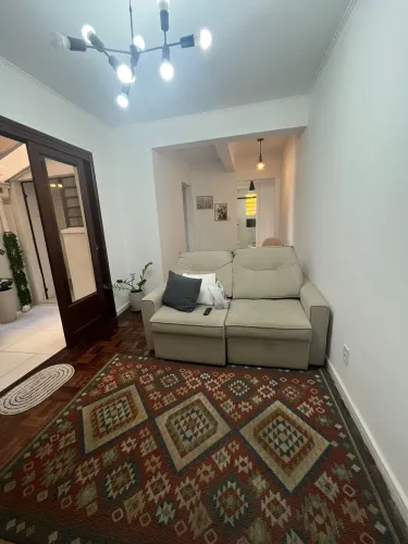 Apartamento mobiliado no Navegantes 61,15m² privativos, ideal para morar ou investir