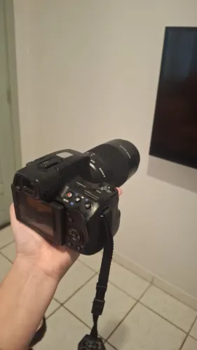 Câmera Sony A37