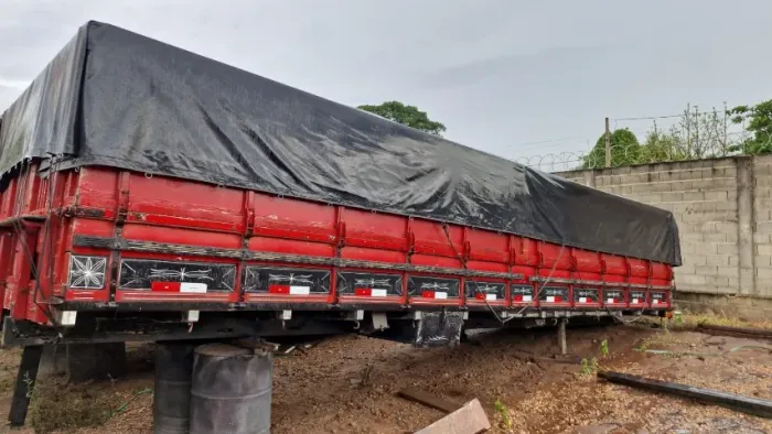 carroceria de madeira  graneleira