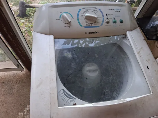 Máquina de lavar Electrolux 12 k funcionando todas as funções leia o anúncio