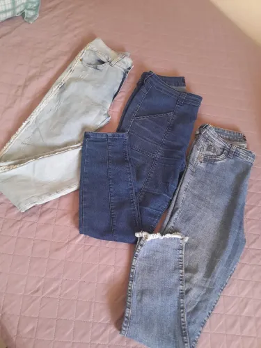 Vendo 3 calça jeans por 30