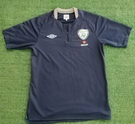 Camisa Irlanda treino 2010/12 ORIGINAL UMBRO - JOGADOR - EXEMPLAR COLECIONADOR