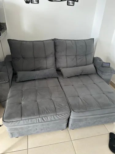 Sofá semi novo 