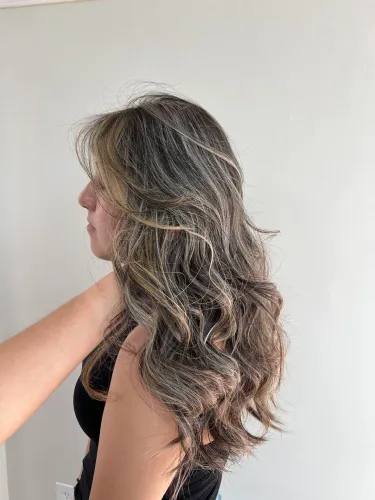 Cabeleireira profissional com atendimento exclusiva pra você